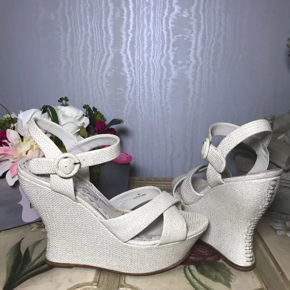 Alice & Olivia Juliet Metallic Platform Wedges Sz 40